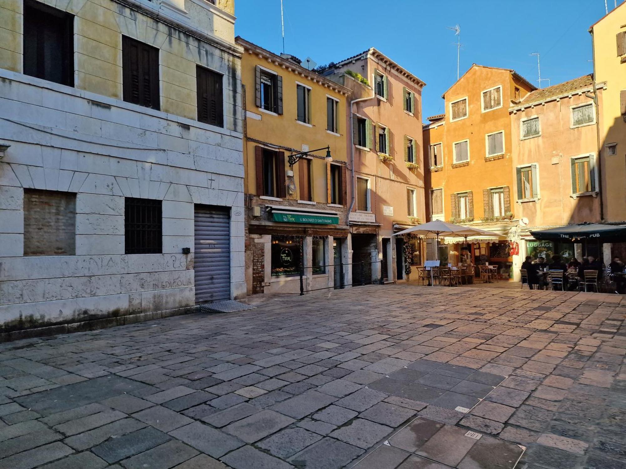 Veneziacentopercento La Forcola Apartment, Next To Rialto Bridge Luaran gambar