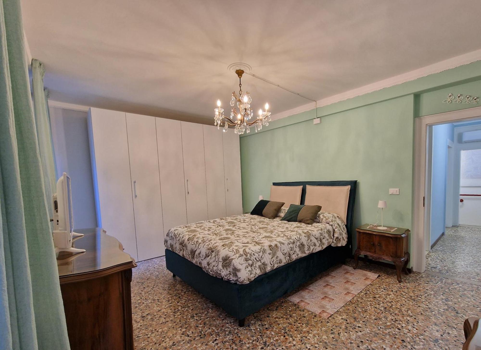 Veneziacentopercento La Forcola Apartment, Next To Rialto Bridge Luaran gambar